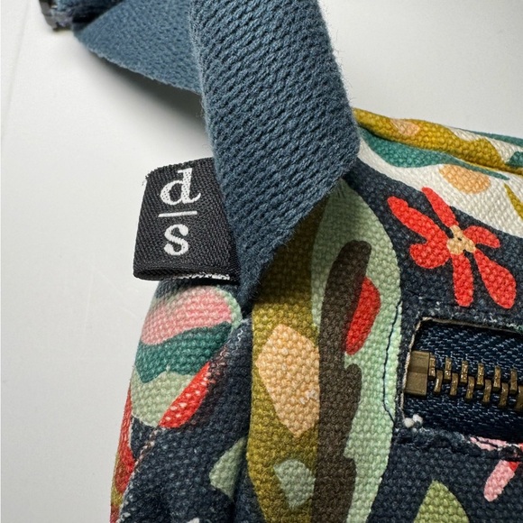 Danica Studio Superbloom Cotton Hip Bag - Picture 4 of 9